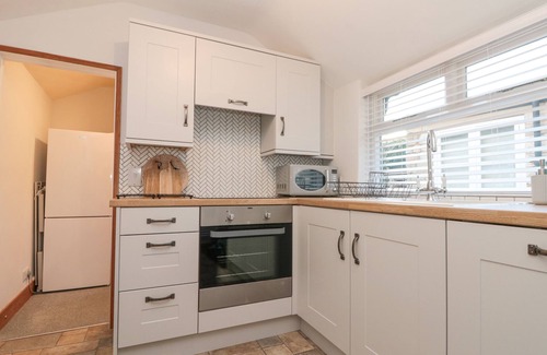 Pickering House | BAY TREE COTTAGE, family friendly, with open fire in Pickering