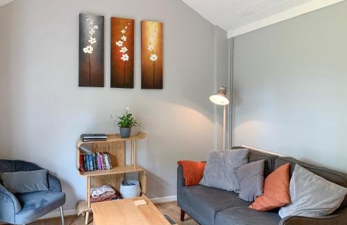 Black Torrington House | Bay Tree Cottage