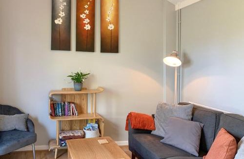Black Torrington House | Bay Tree Cottage