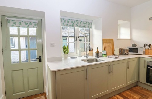 Richmond House | BAY TREE COTTAGE, pet friendly, character holiday cottage in Richmond