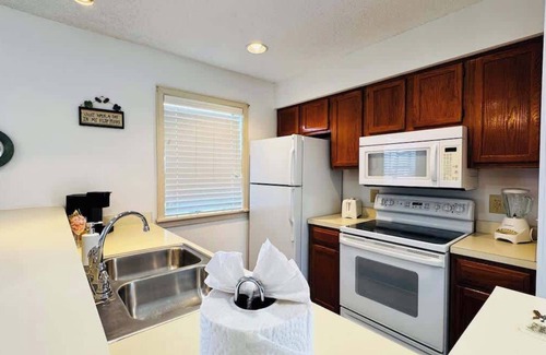 Little River Apartment | Bay Tree cozy 2BR condo on the ground floor