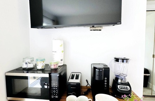 Little River Apartment | Bay Tree cozy studio in Little River