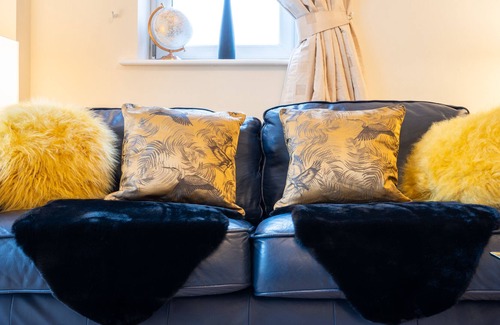 Butetown Apartment | Bay View by Tŷ SA - Cardiff Bay