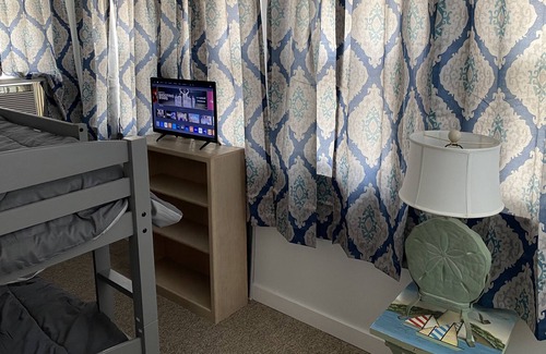 Fortescue Cottage | Bay View Cottage with views of the Delaware Bay.