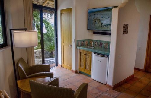 La Cruz de Huanacaxtle Villa | Bay View Large King Bed Studio with Private Terrace