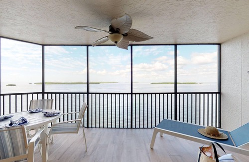 Punta Rassa Condo | Bay View Tower #735 STUNNING NEWLY RENOVATED 2 BED CONDO WITH SUNSET VIEW FROM PRIVATE LANAI