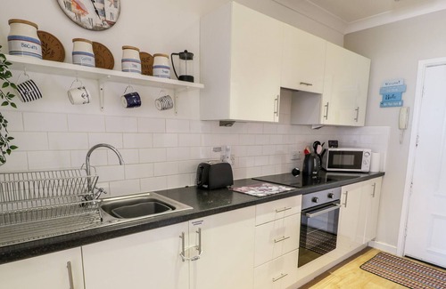 Barmouth Cottage | BAY VIEWS, romantic, country holiday cottage in Barmouth