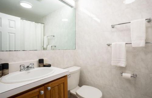 Theatre District Apartment | Bay Village Charm with 99 WalkScore with Short and Long Stays