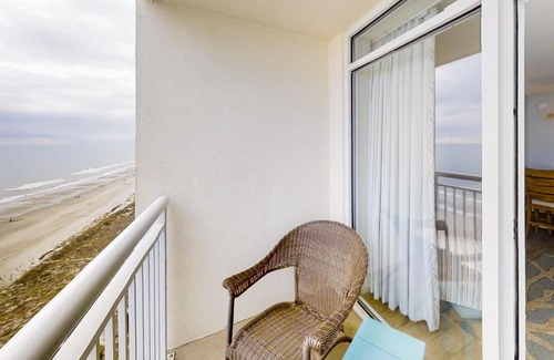 Crescent Beach Hotel | Bay Watch 1735