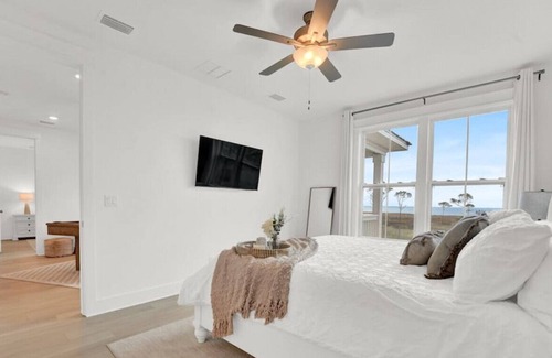 Port St. Joe House | Baydreamer - Stunning home w/ bay views, pool table, sleeps 10!