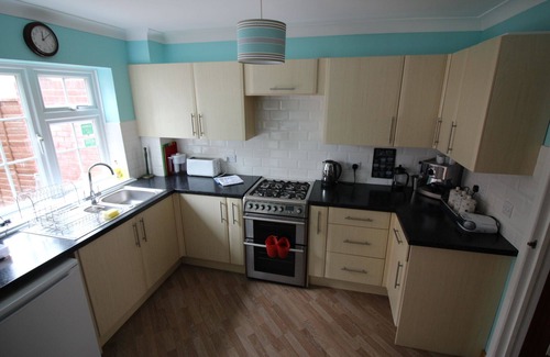 Portsmouth House | Bayfields - 2 Bedroom Homestay in Portsmouth