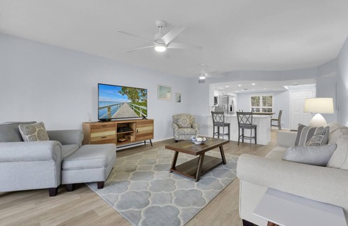 Vanderbilt Beach Condo | Bayfront Bliss Near Vanderbilt Beach