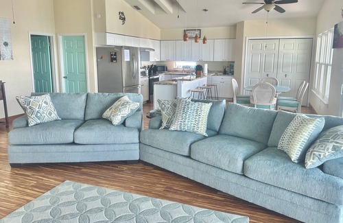 Rockport House | Bayfront Retreat on Copano w/Private Pier- Fish & Refresh