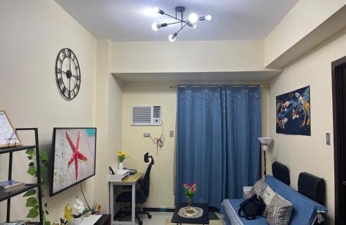 Pasay Apartment | Bayfront Staycation at The Radiance Manila Pet-Friendly, Pool & Gym near Airport, MOA, Star City, Manila World Trade Center & Manila Bay Views