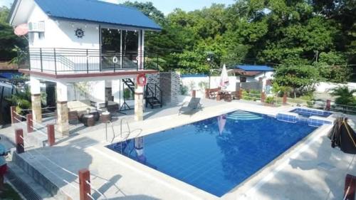 Lian House | Baylosis Resort