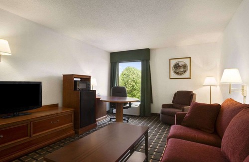 Crossville Hotel | Baymont by Wyndham Crossville