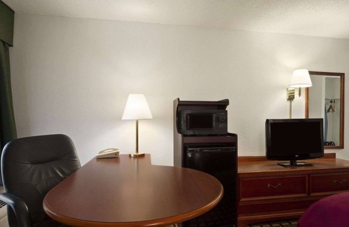 Crossville Hotel | Baymont by Wyndham Crossville