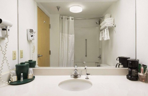 Crossville Hotel | Baymont by Wyndham Crossville