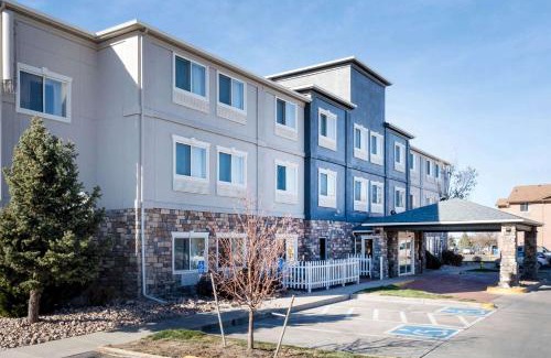 Dupont Hotel | Baymont by Wyndham Henderson-Northeast Denver