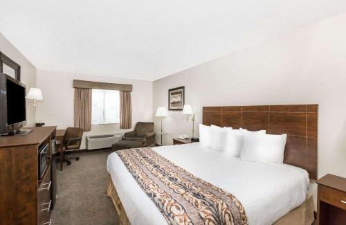 Le Mars Hotel | Baymont by Wyndham LeMars