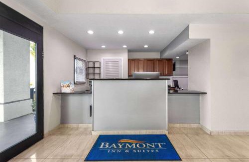 Punta Gorda Hotel | Baymont by Wyndham Punta Gorda/Port Charlotte