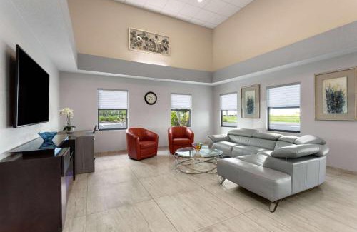 Punta Gorda Hotel | Baymont by Wyndham Punta Gorda/Port Charlotte