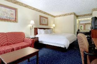 Tallahassee Hotel | Baymont by Wyndham Tallahassee
