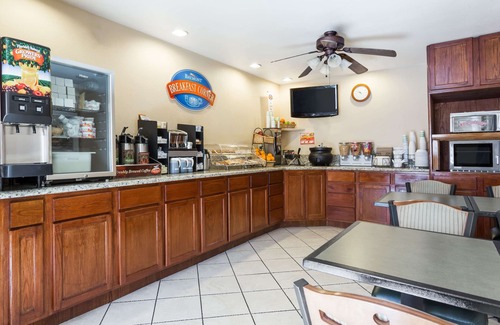 Yreka Hotel | Baymont by Wyndham Yreka