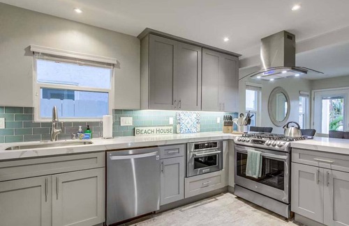 San Diego House | Bayside Gem | Short Walk to Ocean | AC & Private Patio w/BBQ | Family & Pet-Friendly