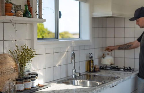 Warrenben House | Bayside Glamping's Tiny House - Off-Grid Eco-Luxe Stay In Marion Bay