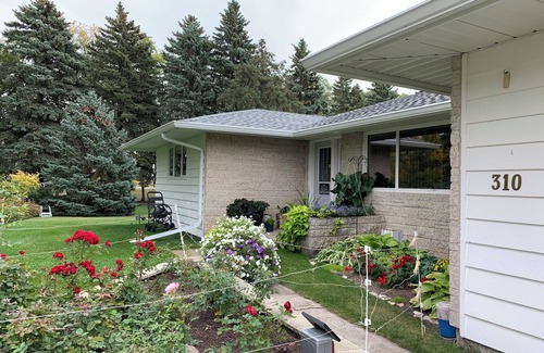 Killarney House | Bayside home with birds, butterflies, deer, and gardens
