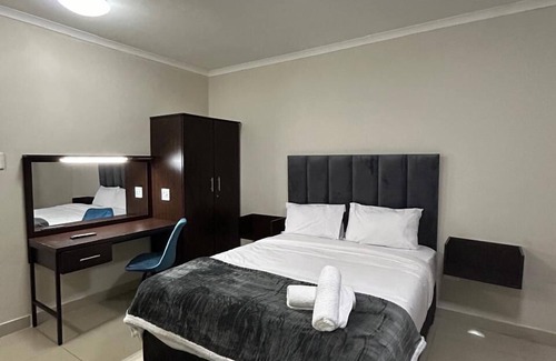 South Beach Hotel | BAYSIDE SUITES HOTEL