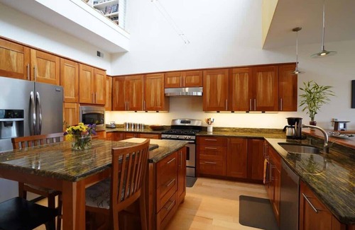 Traverse City House | Bayview Bliss: Modern Luxury Home