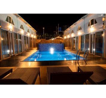 Anjuna Resort | Bayview Cottage Pool