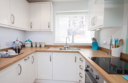 Brixham Cottage | BAYVIEW, family friendly, country holiday cottage in Brixham