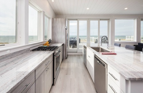 Wellfleet House | Bayview Modern, New Build 2021 overlooking the Bay, Steps away from Fisher beach