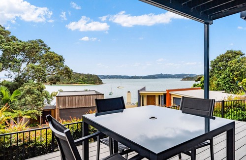 Paihia Cottage | Bayview Suite Unit 1 – Paihia Holiday Unit