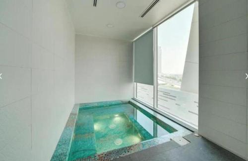Business Bay Resort | Bayz Business Bay Lux Studio with Resort Amenities