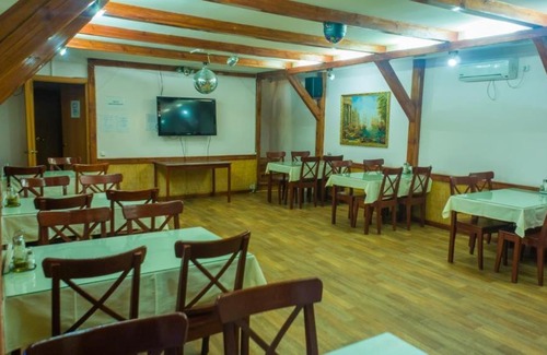 Bor Hotel | База отдыха "Альбатрос"