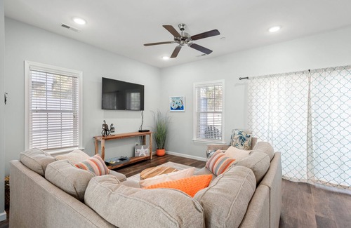 Bermuda Bay House | BB36: Y Knot - Community Pool, Lazy River & Fitness Center Access