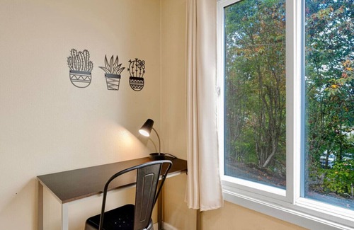 Highline Apartment | BD35 1b1b Apt Unit 1 @S Seattle close to airport