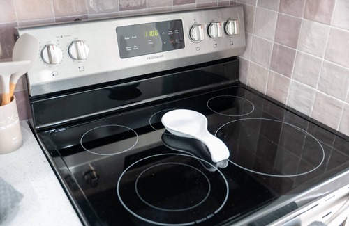 Jacksonville Beach Apartment | Be A Nomad | Bright and easy access to ocean - C