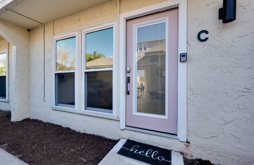 Jacksonville Beach Apartment | Be A Nomad | Bright and easy access to ocean - C