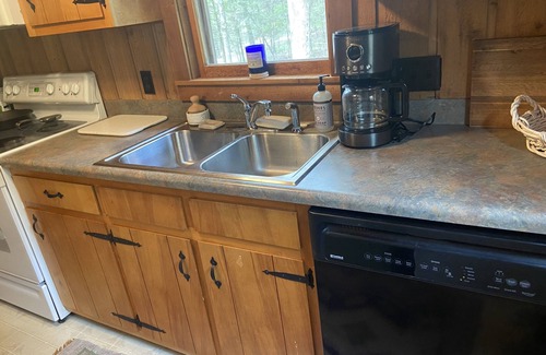 Drasco Cabin | Be cozy and enjoy nature at "Cedar Pines Cabin!"