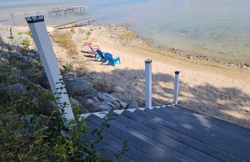 Traverse City House | Be Dazzled- Grand Traverse Bay-Traverse City