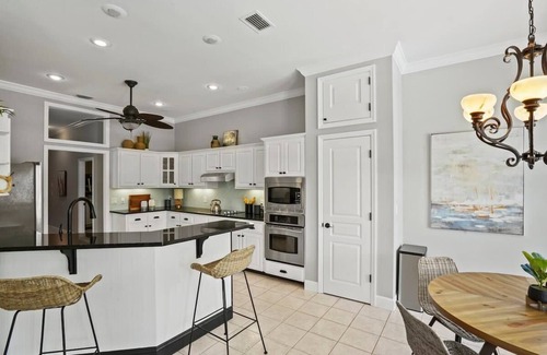 Port St. Joe House | Beach 2 Blocks, Private Resort Pool,2GolfCarts, 5Bdrms, 10Beds,3Baths,Sleeps 16