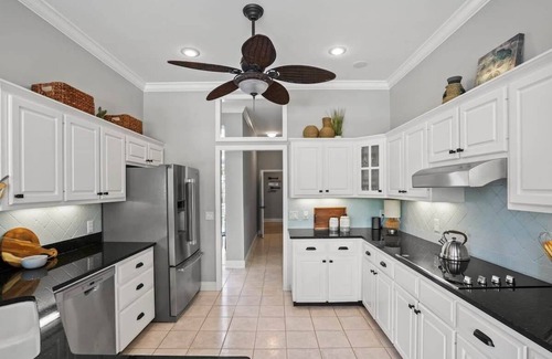 Port St. Joe House | Beach 2 Blocks, Private Resort Pool,2GolfCarts, 5Bdrms, 10Beds,3Baths,Sleeps 16