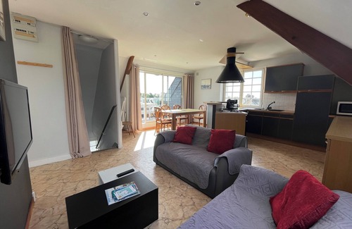 Fouesnant Apartment | BEACH 300m away-CONFORT-WIFI-TERRACE SEA VIEW-PRIVATE PARKING