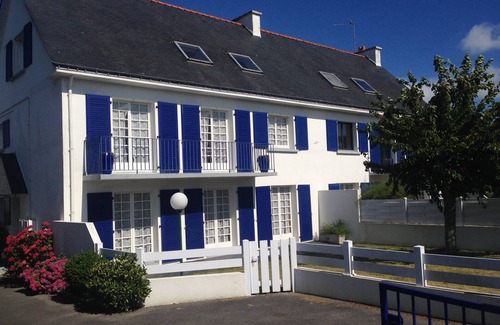 Fouesnant Apartment | Beach 300m away-warmth-WIFI-private parking-shared garden-Last min september-10% discount