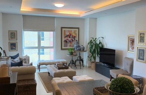 Doha Apartment | Beach access apartment in the Pearl
